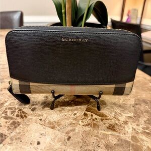 Burberry Elmore House Check Derby Leather Zip-Around Wallet
